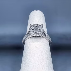 Diamond cluster ring