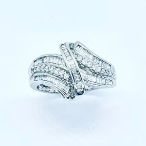Diamond cluster ring