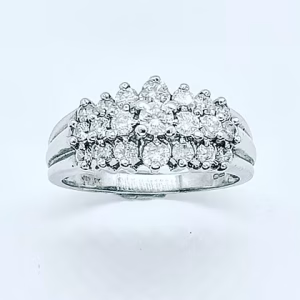 Diamond step set cluster