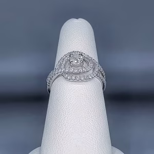 Diamond cluster ring