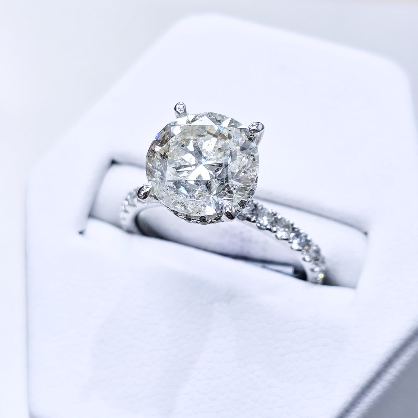 Bridgegate Jewellers Certified 3.62ct Diamond Solitaire Ring 801e39de 6109 4dc6 9e45 952d9cc55e39